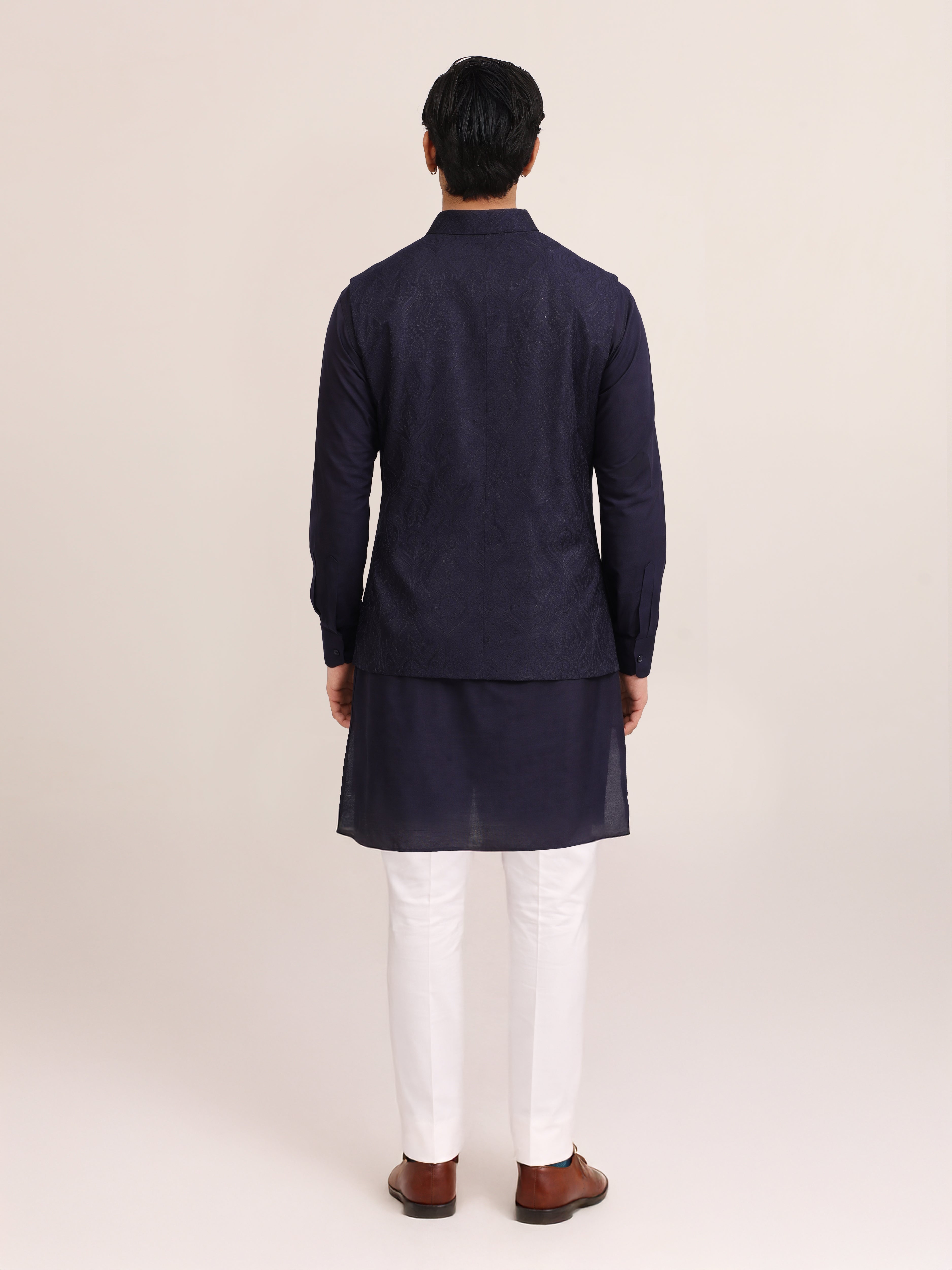 BLACK TRAVERSE WAISTCOAT