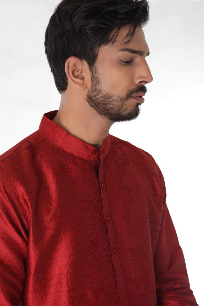 MAROON SILK BLEND JACQUARD KURTA WITH FRONT EMBROIDERY & CHURIDAR